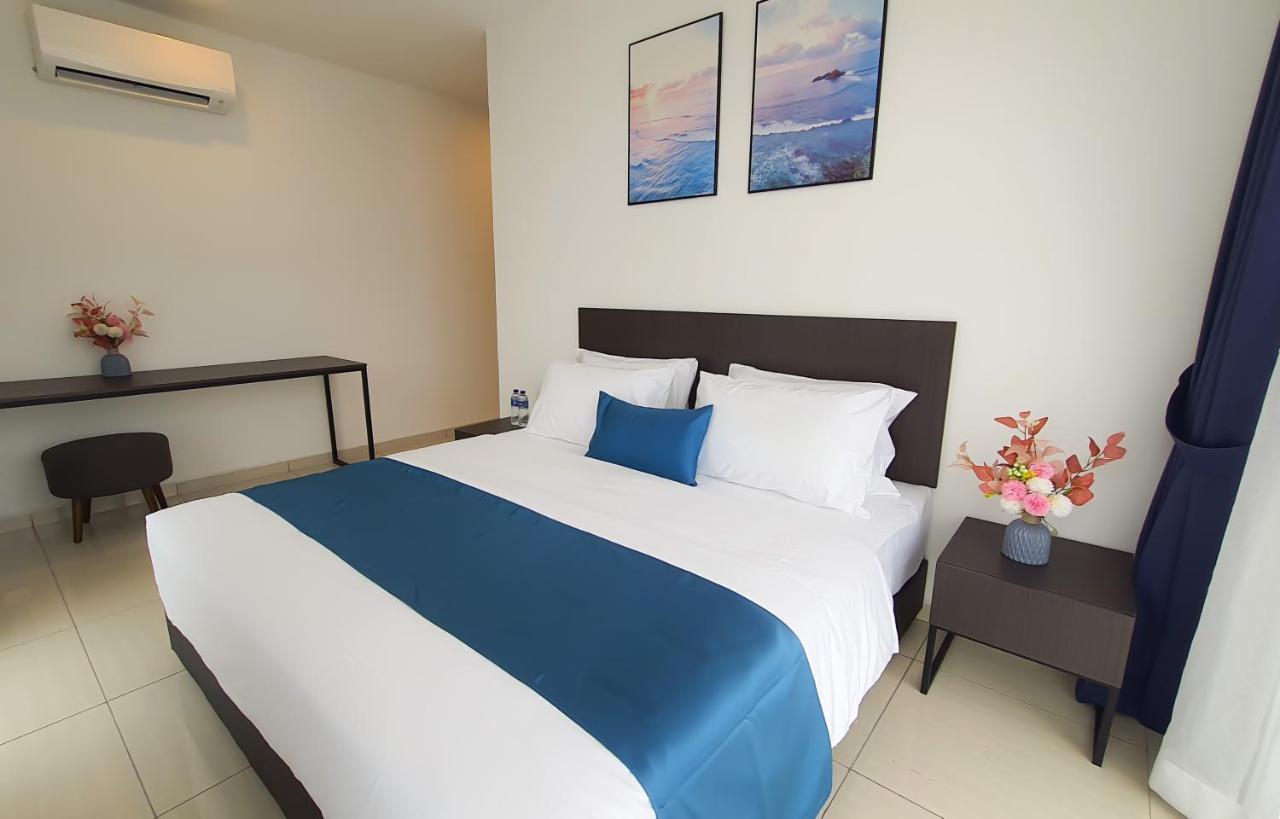 Ramada Suites By Wyndham The Straits Johor Bahru Eksteriør billede