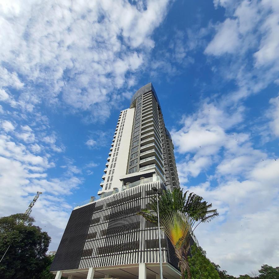 Ramada Suites By Wyndham The Straits Johor Bahru Eksteriør billede
