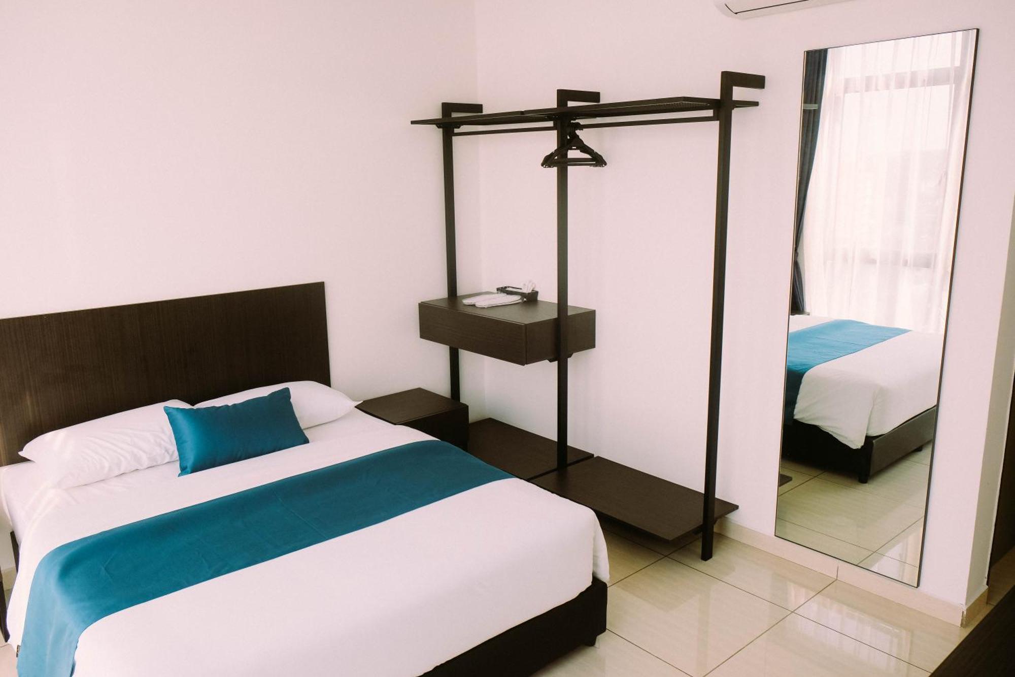 Ramada Suites By Wyndham The Straits Johor Bahru Eksteriør billede